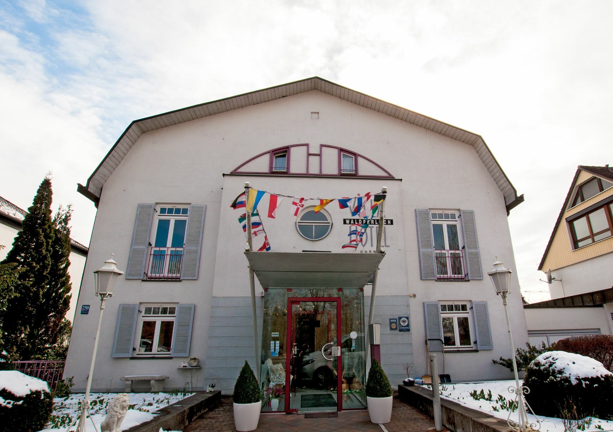 Villa Waldperlach By Blattl Munich Exterior photo